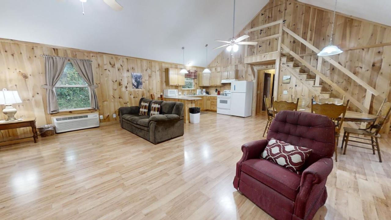 Tranquil Valley Retreat Cabin Sevierville Eksteriør bilde